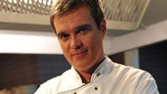 O chef do Brasileiríssimo fará a ex-mulher passar por situação desagradável em seu restaurante - Reprodução/TV Globo