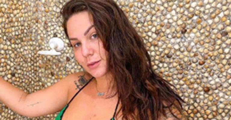 Ex-BBB Maria Claudia aposta em biquininho fininho e exibe corpão real - Reprodução/ Instagram