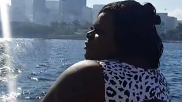 Jojo Todynho posa com biquíni atoladinho durante passeio de barco - Reprodução/ Instagram