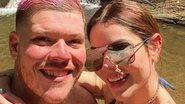 Ferrugem é flagrado de sunga ao lado da esposa - Reprodução/Instagram