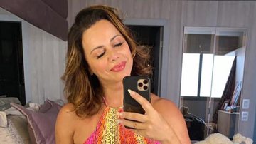 Viviane Araújo ostenta beleza em clique sensual - Instagram
