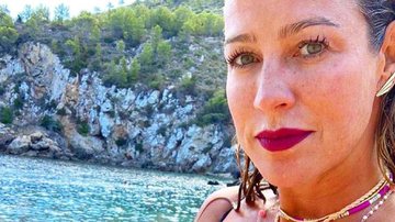 Luana Piovani faz topless em praia - Instagram