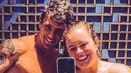 Mariana Bridi e o marido surgem em clique ousado no banheiro de casa - Reprodução/Instagram