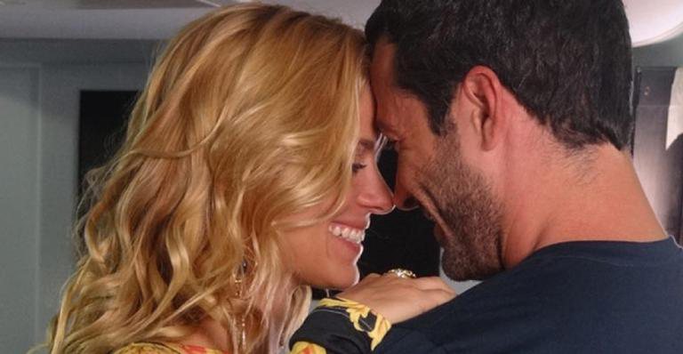 Casal se reconcilia e tem noite de amor no capítulo desta quarta-feira (16) - Reprodução/TV Globo