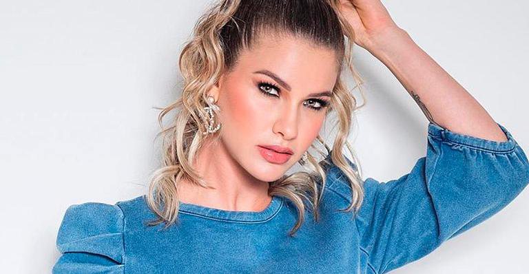 Esposa de Gusttavo Lima, Andressa Suita arrasa com calça colada - Reprodução/Instagram
