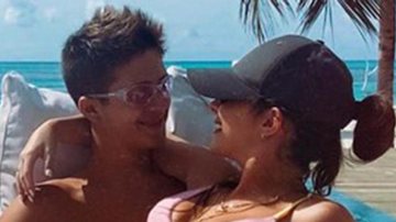 Filho de Leonardo surge em momento de intimidade com a namorada - Reprodução/Instagram