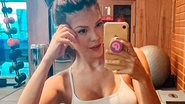 Magérrima, Vitória Strada mostra barriga de tanquinho em clique na academia - Reprodução/Instagram