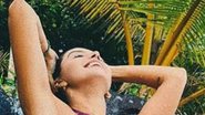 Giovanna Lancellotti surge com biquíni estampado em banho de cachoeira - Reprodução/Instagram