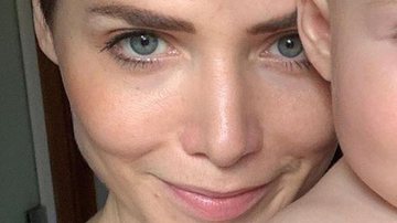 Quem é quem? Letícia Colin posa de rostinho colado com o filho em clique raro - Reprodução/Instagram