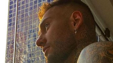 Lucas Lucco deixa fãs sem ar ao exibir shape trincado e tatuado - Reprodução/Instagram
