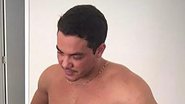 Wesley Safadão ostenta barriga sarada e eleva a temperatura na web: "Quero esse abdômen" - Reprodução/Instagram