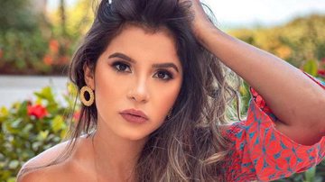 Ex-BBB Gizelly Bicalho expõe o colo ao aparecer com vestido sexy - Reprodução/Instagram