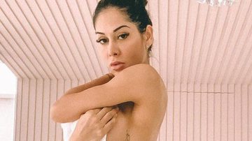 Mayra Cardi posa nua para mostrar banheiro luxuoso de sua nova mansão - Reprodução/Instagram