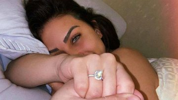 Flávia Pavanelli choca com valor exorbitante de aliança de noivado - Reprodução/Instagram