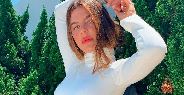 Esposa de Cauã Reymond, Mariana Goldfarb posa com body cavado - Reprodução/Instagram