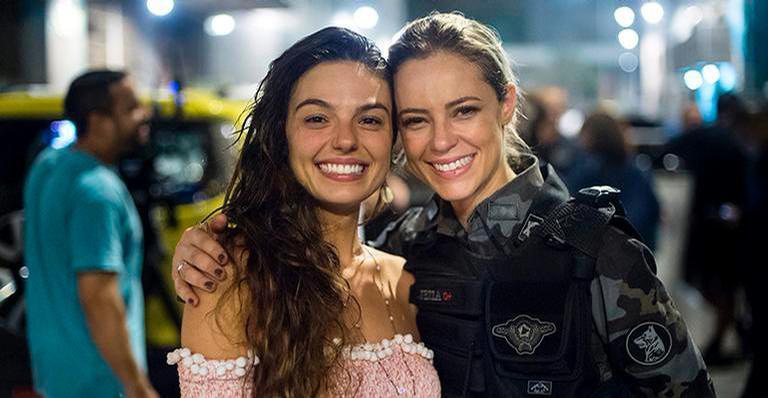 As atrizes, que são rivais na trama, celebraram a emocionante cena que foi ao ar ontem (29); veja - Reprodução/TV Globo