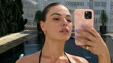 Mãe de Isis Valverde ganha homenagem de aniversário da atriz e beleza choca web - Instagram