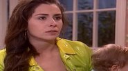 A jovem ficará desesperada com o que pode acontecer ao ficar frente a frente de seu ex-cliente; veja o que vai acontecer - Reprodução/TV Globo