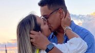 Carla Perez troca beijão de cinema com Xanddy - Instagram