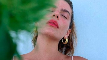 Esposa de Cauã Reymond, Mariana Goldfarb exibe abdômen sarado de top - Reprodução/Instagram