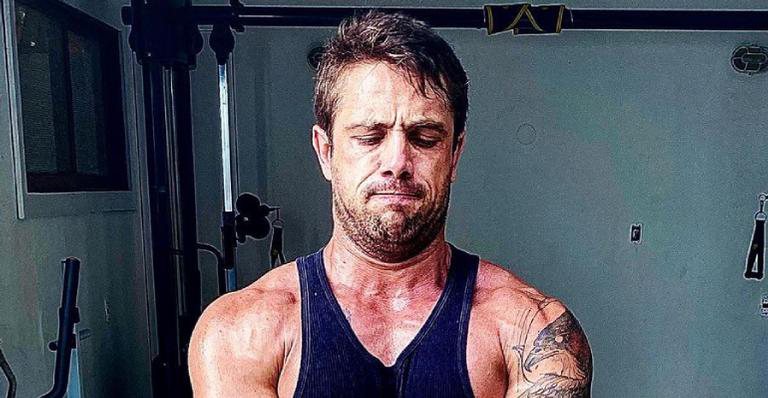 Rafael Cardoso pega pesado no treino - Instagram