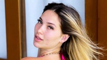 Virgínia Fonseca dá virada estratégica e empina o bumbum usando biquíni fio dental - Reprodução/Instagram