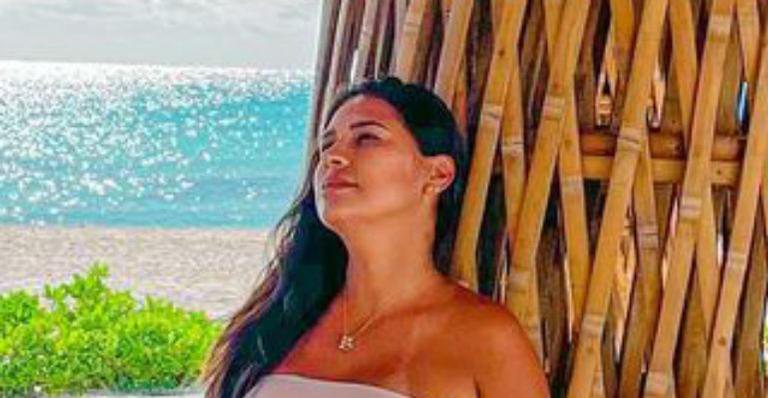 Pé na areia, Simone Mendes ostenta barrigão imenso em viagem no México - Reprodução/Instagram