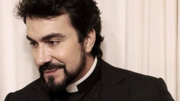 Padre Fábio de Melo celebra 19 anos de batina - Instagram/Alice Venturi