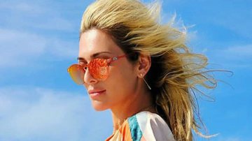 Lívia Andrade posa em barco de luxo e rebate críticas após polêmica - Reprodução/Instagram