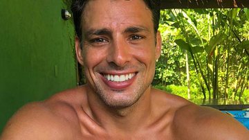 Só amor! Cauã Reymond surge agarradinho com Mariana Goldfarb em dia de cachoeira - Reprodução/Instagram