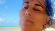 Glória Pires registra dia de praia em Alagoas e beleza natural chama a atenção de fãs - Instagram