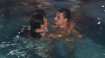 Mara Maravilha surge em banho de piscina, elogia marido e manda indireta - Reprodução/Instagram