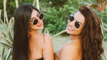 Só de biquíni, Raissa Barbosa e noiva de Lipe Ribeiro empinam o bumbum na piscina: "Parceira para a vida" - Reprodução/Instagram