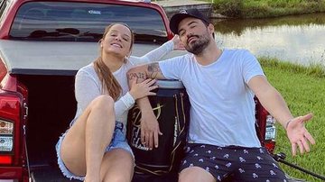 Ao pôr do sol, Maiara e Fernando Zor dão beijão durante passeio de barco romântico: "Casal perfeito" - Reprodução/Instagram