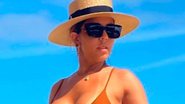 Mulher Melão aposta em biquíni decotado e exibe curvas graúdas em dia de praia - Reprodução/Instagram