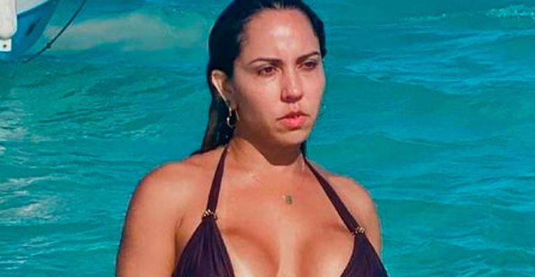 Mulher Melão curte férias luxuosas com biquíni cavado e mostra virilha sarada - Reprodução/Instagram