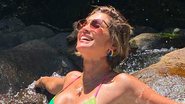 Aos 46 anos, Flávia Alessandra curte banho de cachoeira com maiô marcando cada curva - Reprodução/Instagram