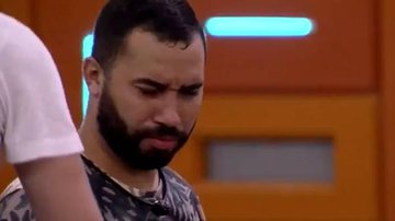 BBB21: Gilberto admite não gostar de Tiago Leifert como apresentador e produção corta a câmera: "Não gostei" - Reprodução/TV Globo