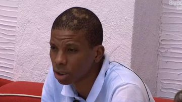 BBB21: Lucas detona Nego do Borel por pergunta de teor transfóbico: "Perdeu toda a moral comigo" - Reprodução/TV Globo