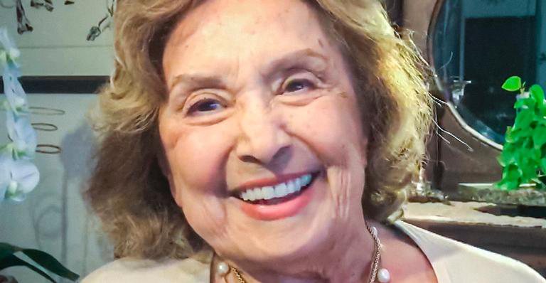 Aos 87 anos, Eva Wilma recebe alta do hospital após três semanas internada - Divulgação/Globo