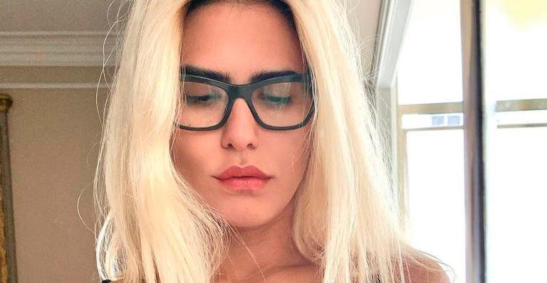 Filha de Glória Pires, Antônia Morais posa só de top e calcinha e exibe barriga negativa - Reprodução/Instagram
