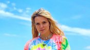 Apaixonada, ex-BBB Marcela Mc Gowan combina look com namorada e posam agarradinhas em clique - Reprodução/Instagram