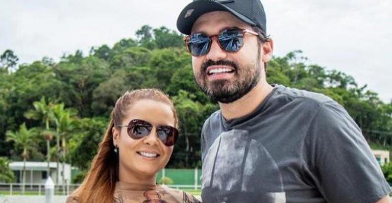 Maiara, da dupla com Maraísa, e Fernando Zor dão beijão de cinema em alto mar - Reprodução/Instagram