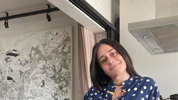 Alessandra Negrini posa com pijama colado ao corpo e coleciona elogios - Instagram
