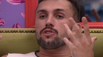 BBB21: Revoltado, Arthur sugere partir para a violência com outros brothers - Reprodução/TV Globo