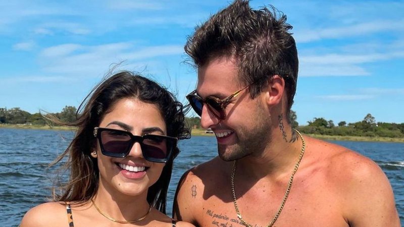 Ex-BBB Hariany posa agarradinha com youtuber Rezende e amigos entregam novo casal: "Já imagino os filhos" - Reprodução/Instagram