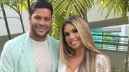 Apaixonado, Hulk Paraíba comemora formatura da noiva que aparece com bolsa de grife de R$ 8 mil: "Você é brilhante" - Reprodução/Instagram