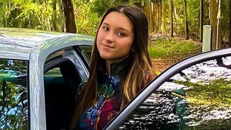 Sofia Liberato, filha de Gugu Liberato, posa com carro novo - Reprodução/Instagram