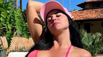 Graciele Lacerda renova bronzeado de biquíni e exibe barriga sarada: "Gostosa" - Reprodução/Instagram