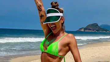 Maria Joana empina bumbum em fio-dental verde limão e fãs babam: "Humilhando" - Reprodução/Instagram